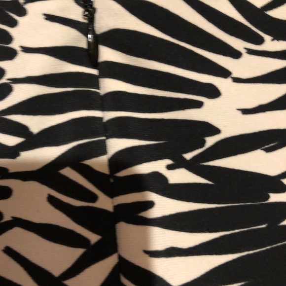 David Meister Black & White Dress - Picture 6 of 7